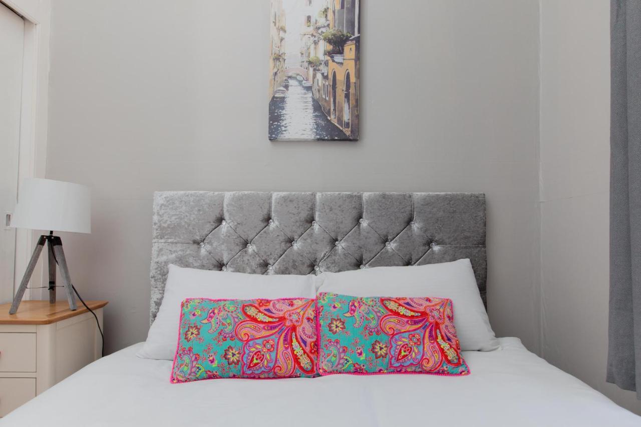 Bright & Homely City Centre Apartment Near Holyrood Edinburg Exteriör bild